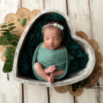 How to take newborn photos at home?