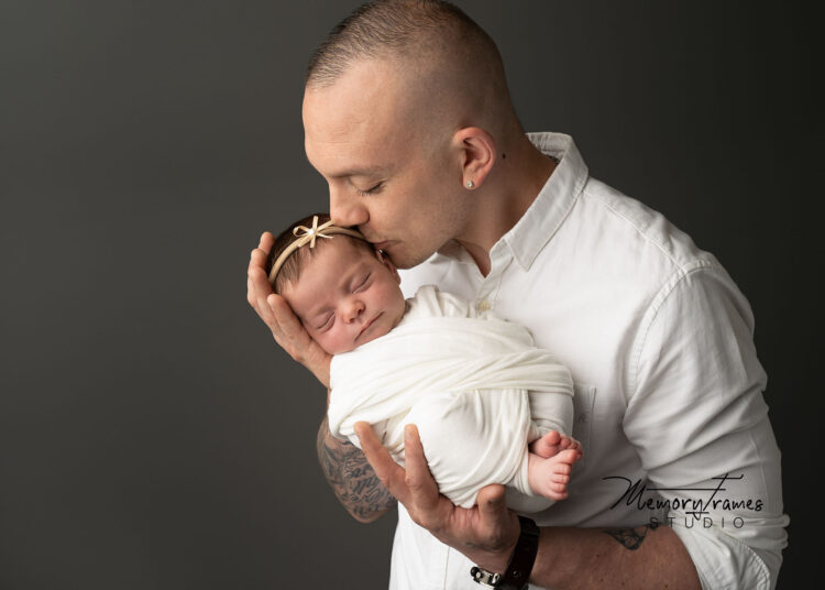 newborn photographer K-W, luxury newborn photographer, newborn photographer near me,