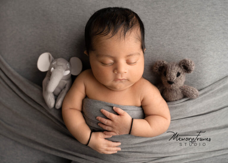 Newborn photographer close to me, Newborn photographer in my area, Newborn photographer huron,