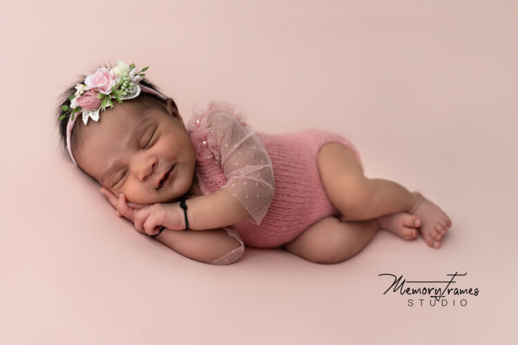 newborn photographer Guelph, photography Guelph, Guelph photography, Indian newborn photographer,