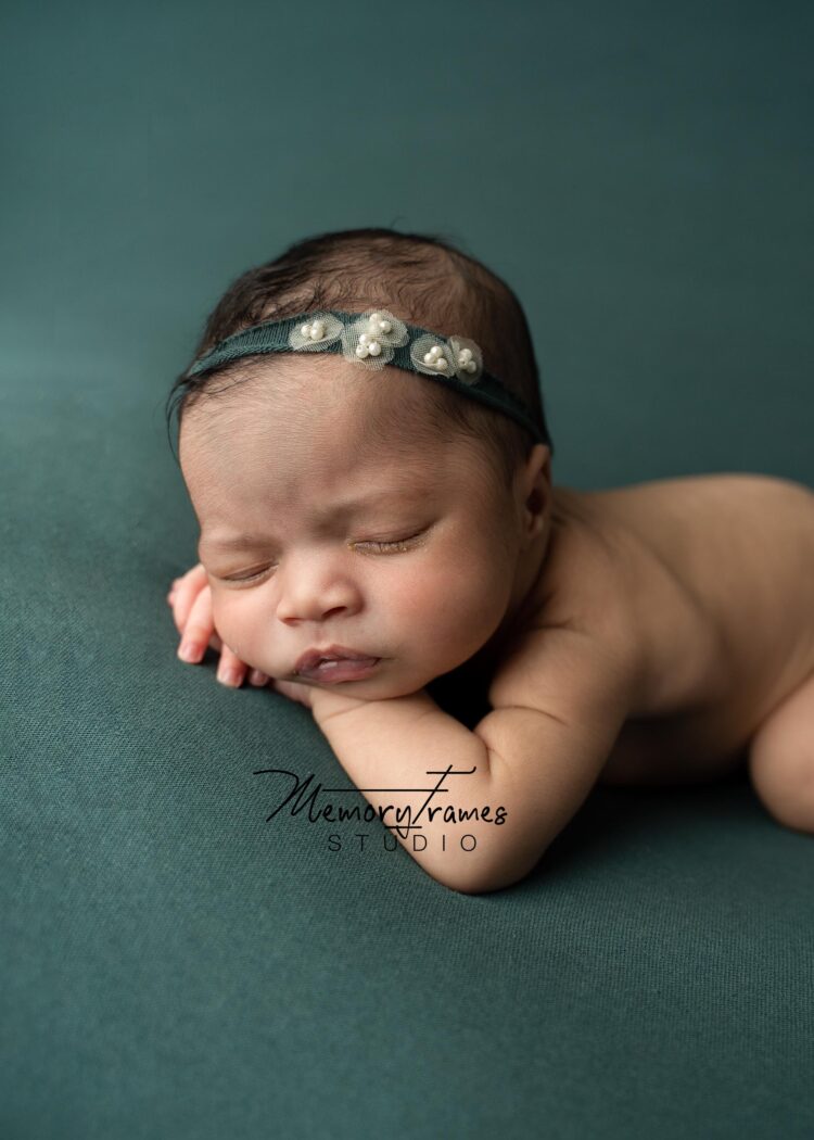 Photographer Kitchener newborn, Photographer waterloo newborn, Baby photographer Cambridge,