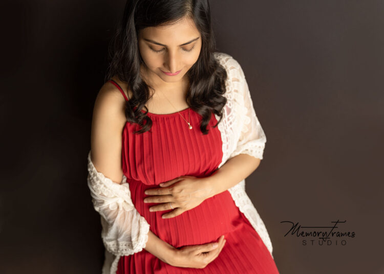 Best photographer for maternity Kitchener, Waterloo Kitchener maternity photographer, maternity photographer near me,