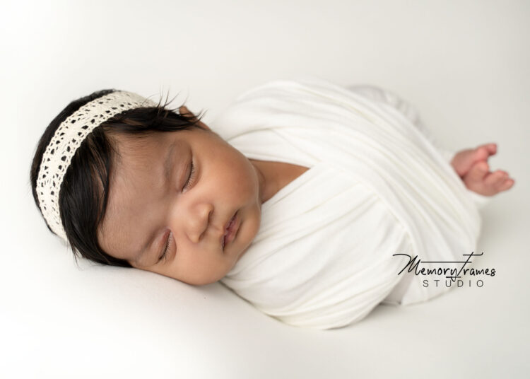 Newborn photographer ayr, Ayr best newborn photographer, Best newborn Cambridge photographer,