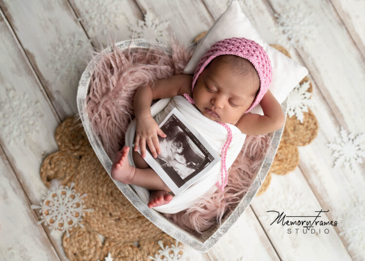 Kitchener newborn photoshoot, Kitchener newborn photographer, Kitchener newborn photography