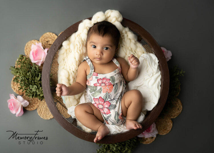 Kitchener newborn photos, Kitchener newborn, Kitchener milestone photoshoot