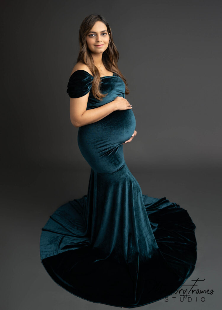 Kitchener maternity photos, Kitchener expecting mothers, Kitchener expecting parents