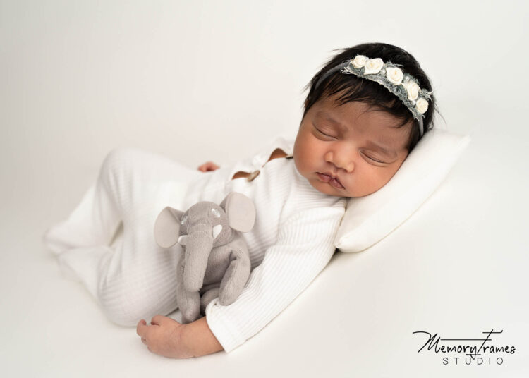 Guelph newborn photographer, Cambridge photographer, Guelph newborn photography,